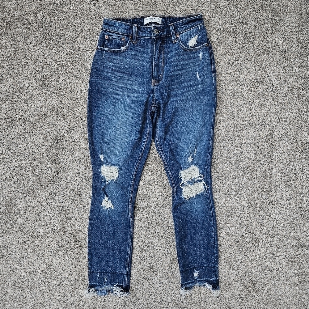 Abercrombie & Fitch The Skinny High Rise Curve Love Distressed Jeans Size 25/0R